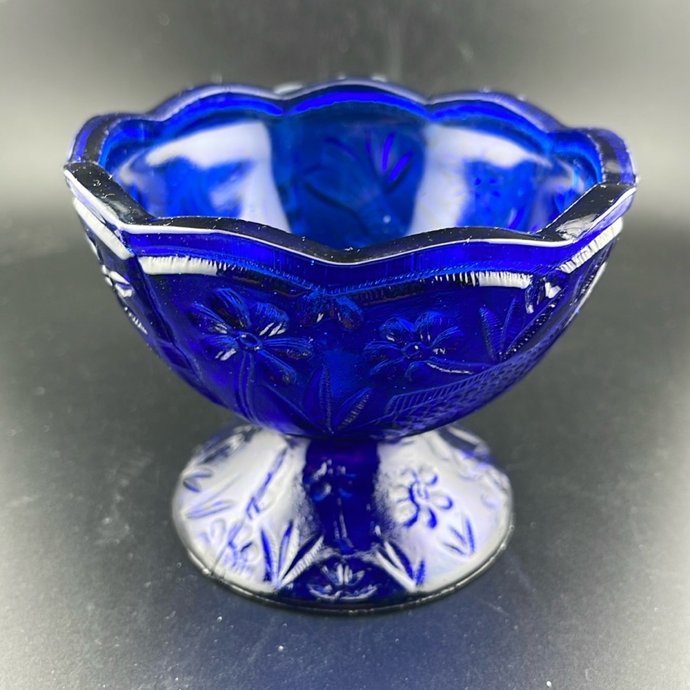 Vintage Russ Vogelsong Summit Art Glass Cobalt Blue Candy Dish w/ Fish & Flowers